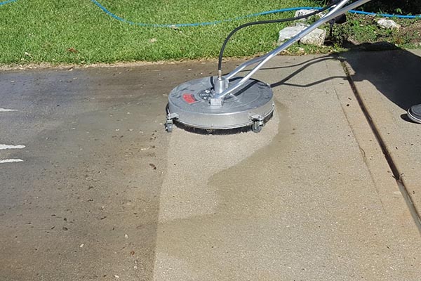 Power washing concrete